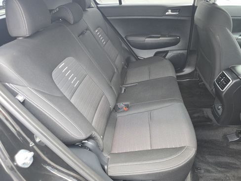 Used 2022 Kia Sportage LX w/ LX AWD Value Edition Package image 17