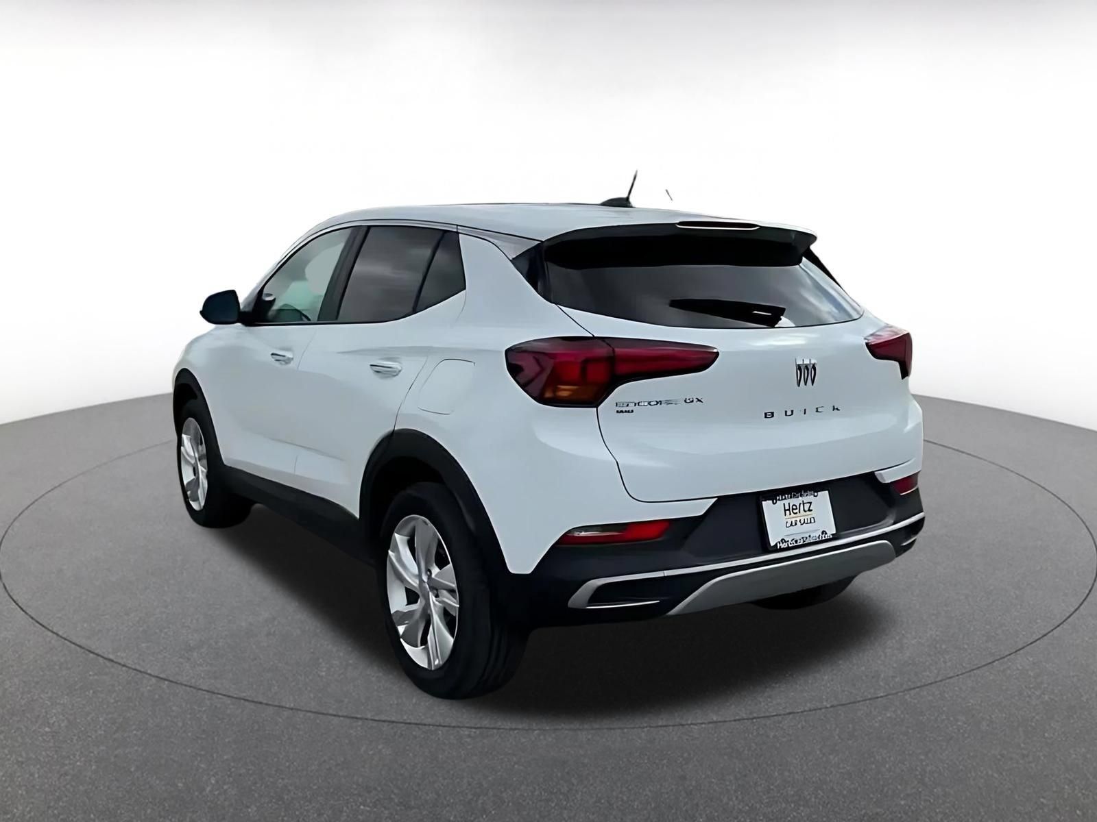 Used 2025 Buick Encore GX Preferred AWD/4WD image 10