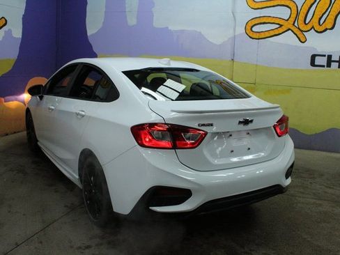 Used 2018 Chevrolet Cruze LT image 6