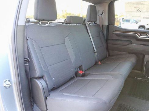 New 2026 GMC Sierra 1500 SLE image 26