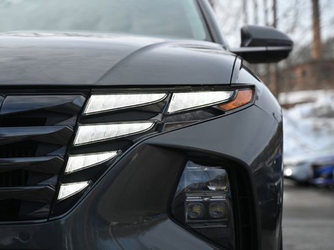 Used 2024 Hyundai Tucson Limited image 11