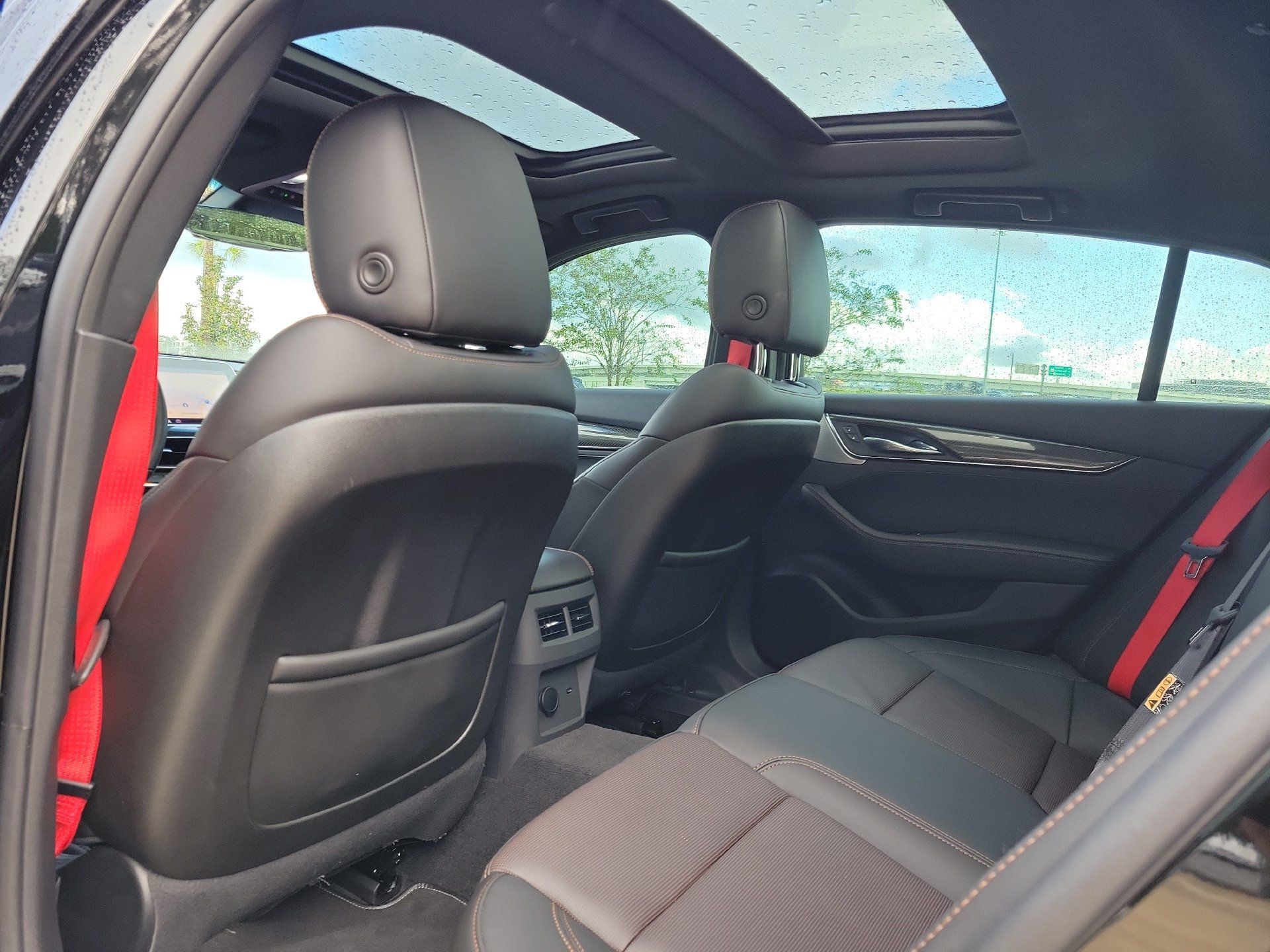 Used 2022 Cadillac CT5 V w/ Premium Package RWD image 17