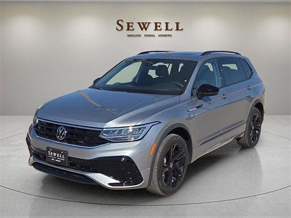 Used 2024 Volkswagen Tiguan SE R-Line