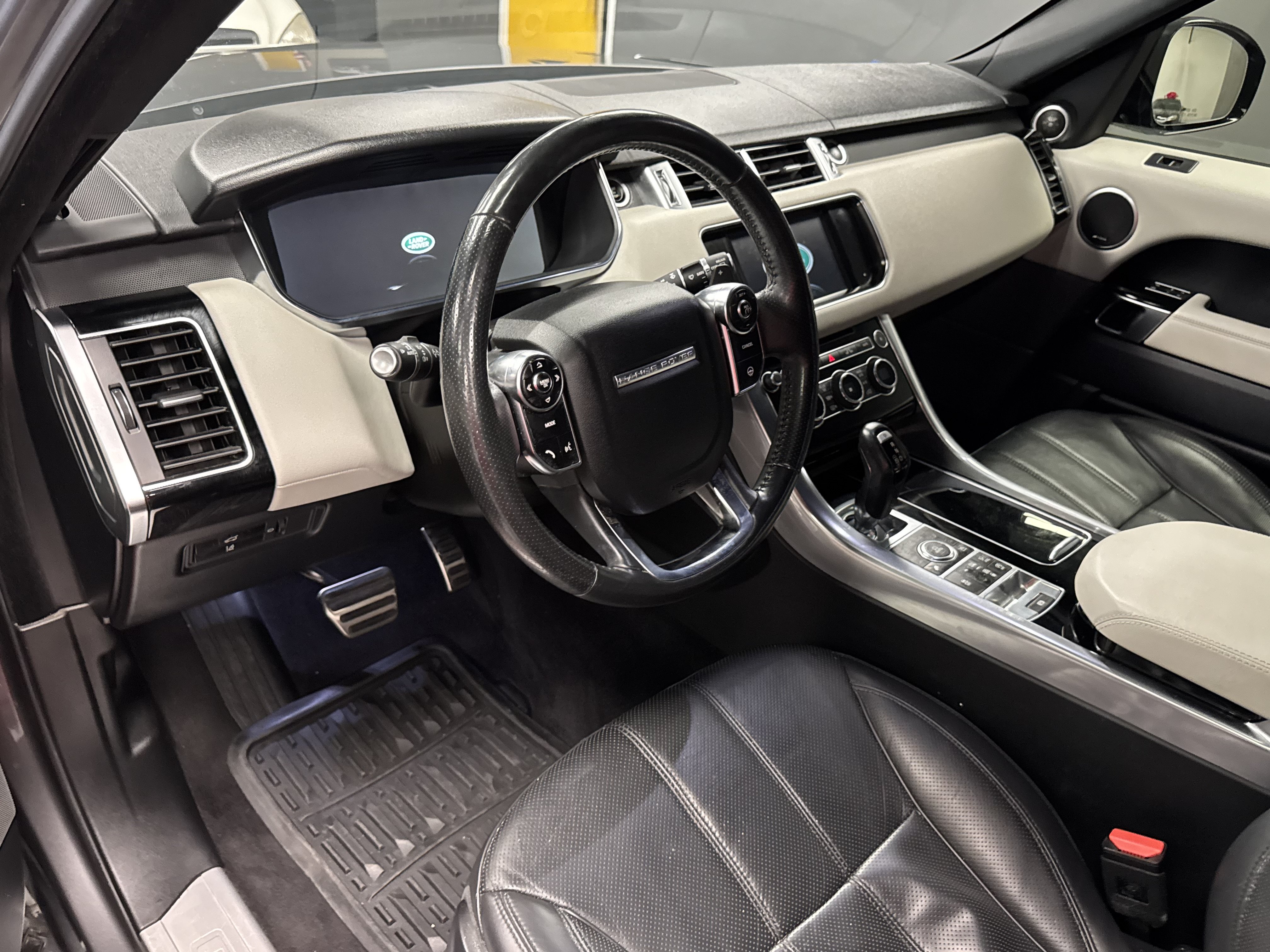 Used 2015 Land Rover Range Rover Sport Supercharged AWD/4WD image 8