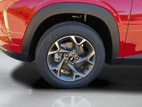 New 2026 Chevrolet Trax LT w/ Driver Confidence Package image 27