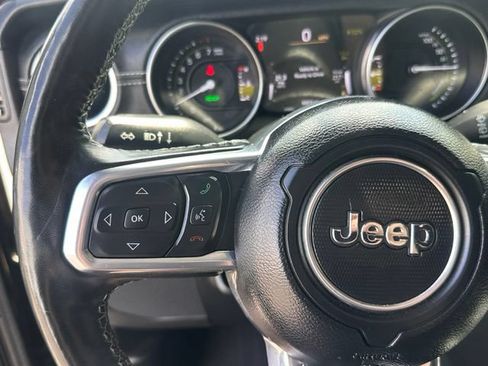 Used 2023 Jeep Wrangler Unlimited Sahara w/ Cold Weather Group AWD/4WD image 21
