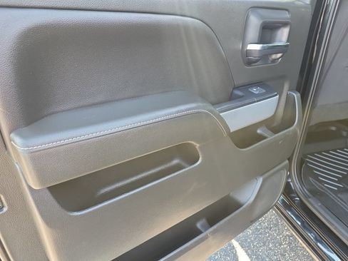 Used 2018 Chevrolet Silverado 1500 LT w/ All Star Edition AWD/4WD image 34