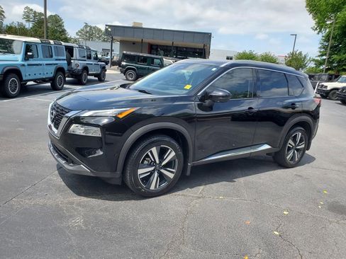 Certified 2023 Nissan Rogue SL w/ SL Premium Package FWD image 9