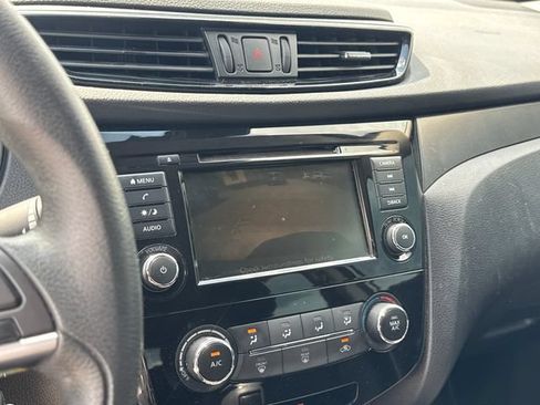 Used 2020 Nissan Rogue Sport S AWD/4WD image 20