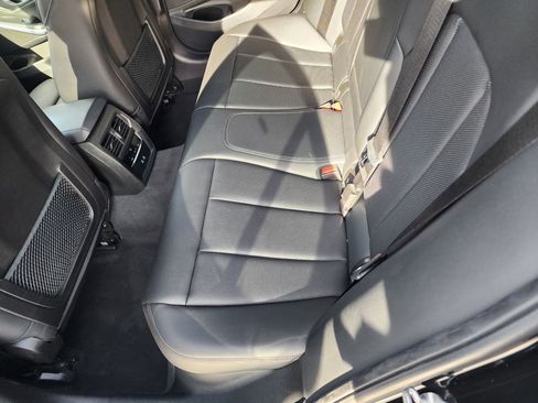 Used 2023 BMW 330i Sedan image 13