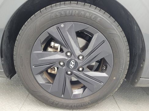 Used 2021 Hyundai Elantra SEL FWD image 31