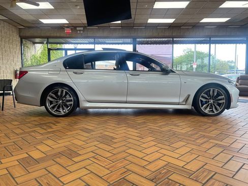 Used 2018 BMW M760i xDrive w/ Luxury Rear Seating Package AWD/4WD image 6