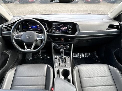 Used 2024 Volkswagen Jetta SE FWD image 26
