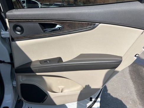 Used 2020 Lincoln Nautilus Reserve AWD/4WD image 13