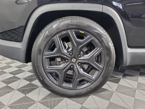 Used 2024 Rivian R1S Adventure image 12