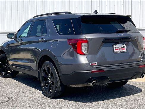 Used 2023 Ford Explorer ST-Line AWD/4WD image 15