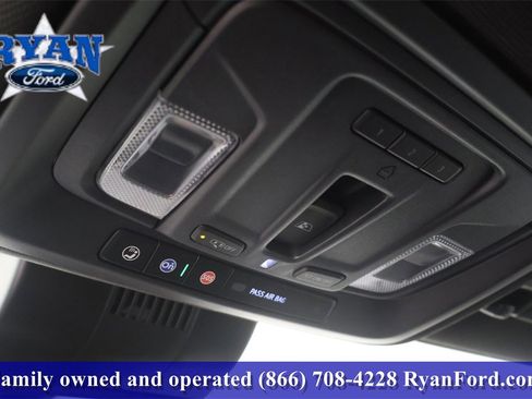 Used 2024 Chevrolet Silverado 1500 ZR2 image 28