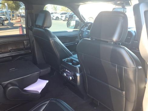 Used 2021 Ford Expedition Limited image 13