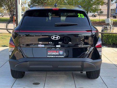 New 2025 Hyundai Kona SEL FWD image 18