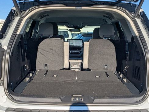 New 2026 Ford Explorer Active w/ Active Comfort Package image 13