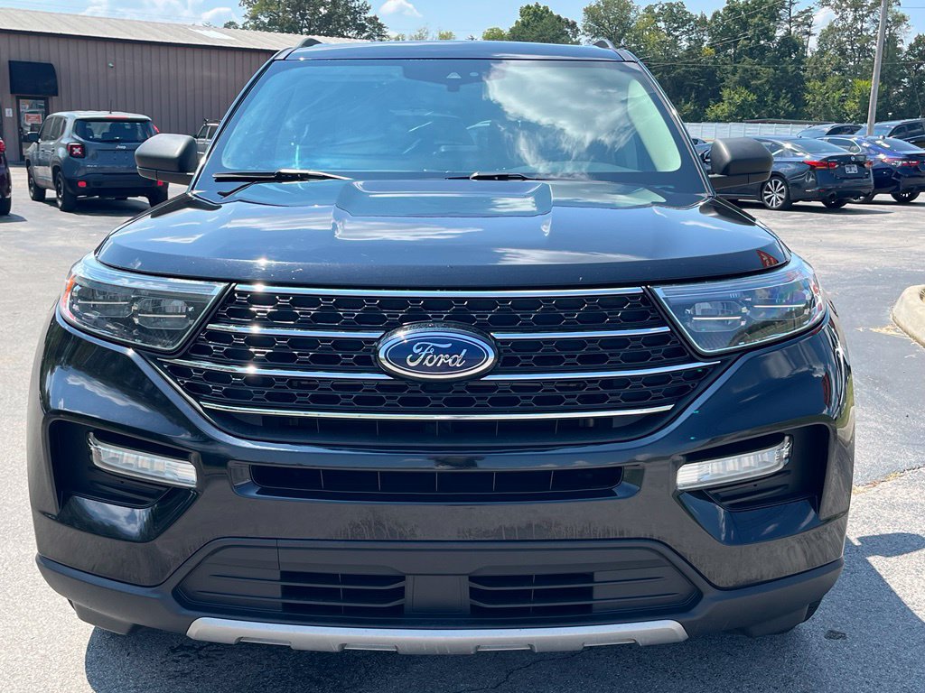 Used 2020 Ford Explorer XLT w/ Equipment Group 202A RWD image 3