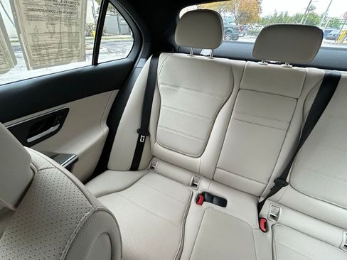 Used 2025 Mercedes-Benz C 300 4MATIC Sedan image 12