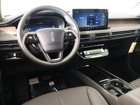New 2026 Lincoln Corsair Reserve AWD/4WD image 2