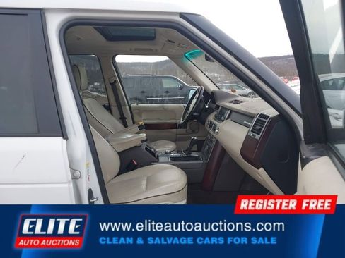 Used 2011 Land Rover Range Rover HSE image 10