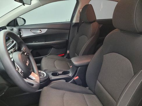 Used 2022 Kia Forte LXS FWD image 17