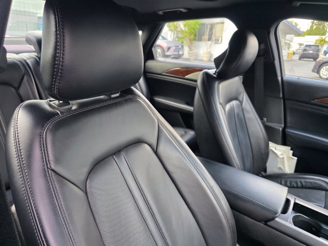 Used 2018 Lincoln MKZ Reserve FWD image 18