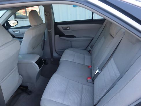Used 2017 Toyota Camry LE FWD image 41