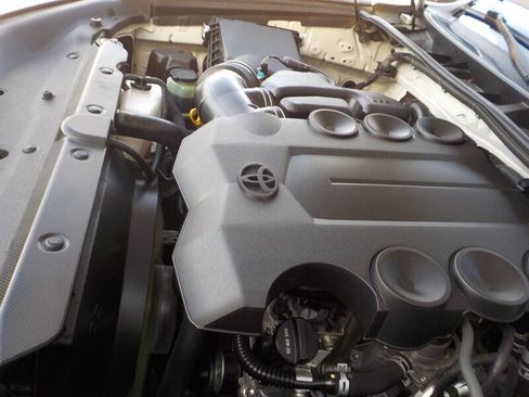 Used 2013 Toyota 4Runner SR5 image 43