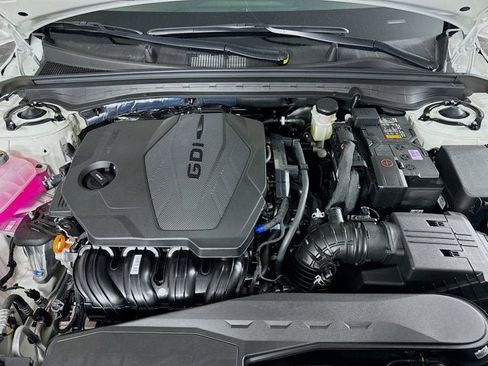 New 2025 Kia K5 LXS image 10