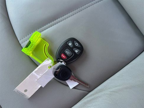 Used 2017 Chevrolet Traverse LT image 15