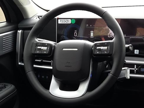 Used 2026 Hyundai Santa Fe SEL FWD image 12