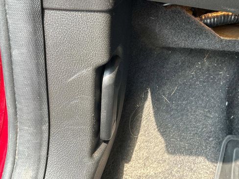 Used 2016 Ford Focus SE w/ SE Power Seat Package image 18