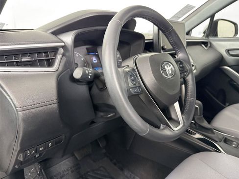 Used 2023 Toyota Corolla Cross AWD Hybrid image 4