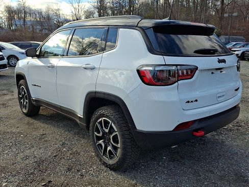 New 2026 Jeep Compass Trailhawk image 4