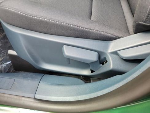 New 2025 Ford Maverick XL image 16