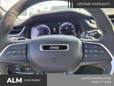 New 2025 Jeep Grand Cherokee L Altitude AWD/4WD image 21