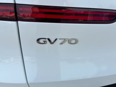Used 2025 Genesis GV70 2.5T AWD/4WD image 30