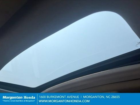 Used 2016 Honda Odyssey Touring Elite image 17