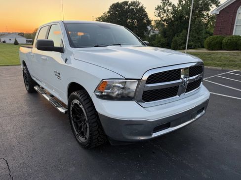 Used 2021 RAM 1500 Classic SLT RWD image 10