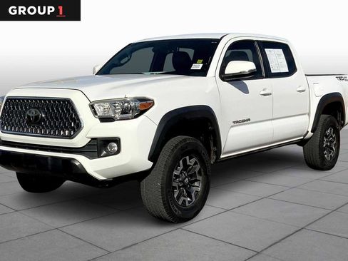 Used 2019 Toyota Tacoma TRD Off-Road w/ TRD Premium Off Road Package image 1