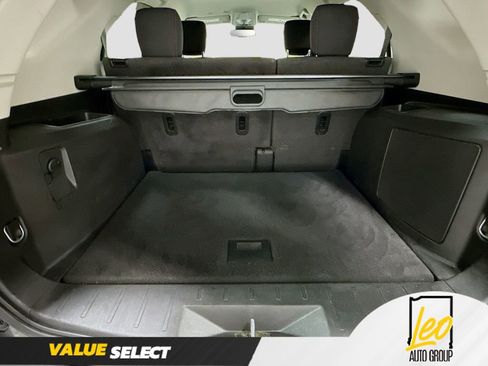 Used 2017 Chevrolet Equinox LT image 23