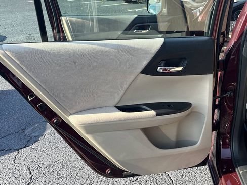 Used 2013 Honda Accord LX image 13