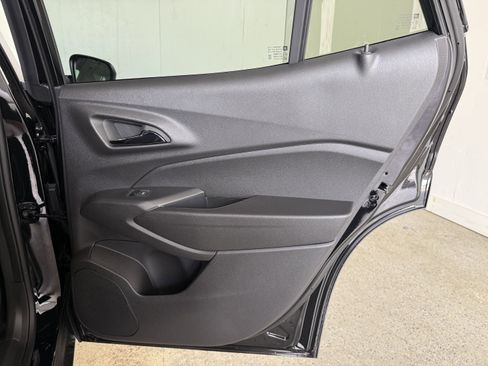 New 2026 Chevrolet Trax LT w/ LT Convenience Package image 33
