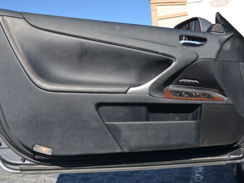 Used 2014 Lexus IS 250C w/ Luxury Package image 26