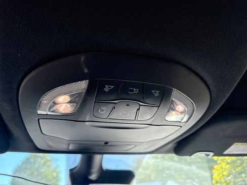 Used 2023 Chrysler Pacifica Touring-L w/ S Appearance Package FWD image 19
