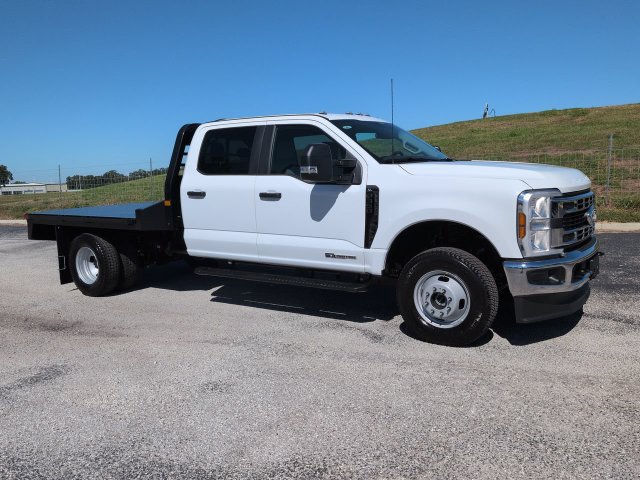 New 2027 Ford F350 XL w/ XL Chrome Package AWD/4WD image 2